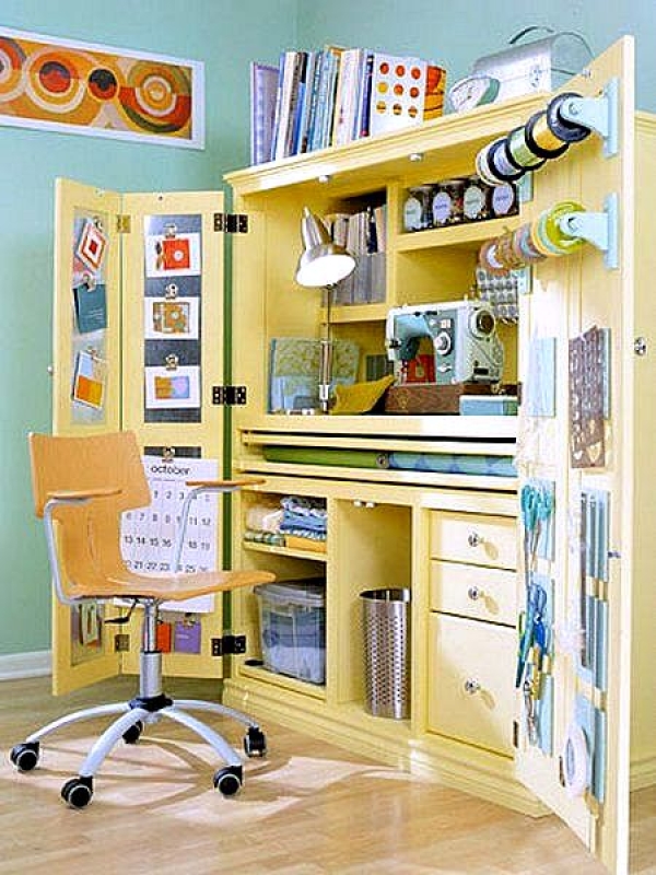 15 Beautiful Craft Rooms To Die For